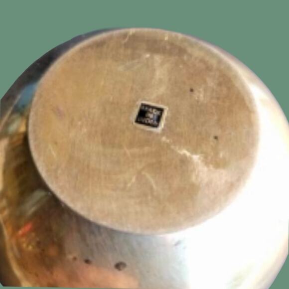 Vintage 1970s Solid Brass Kalash/Lota with Embossed Details from India - Picture 3 of 5